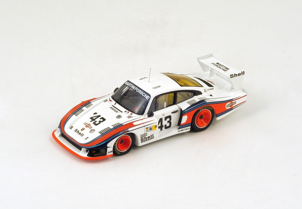 特価 Spark (1/18) ポルシェ 935/78 Moby Dick hqdefault.jpg