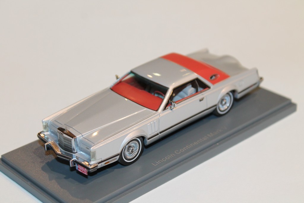 NEO ネオ　Lincoln Continental Mark V 1/43 Neo 1/43 Lincoln Continental 4-door Limousine Model Lincoln
