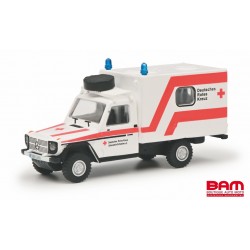 SCHUCO 452668600 MERCEDES-BENZ G Red Cross white (1/87)