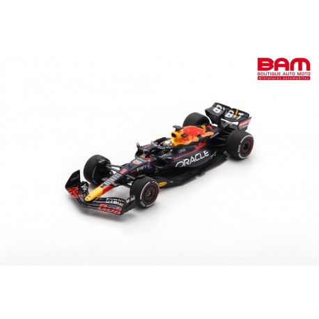 S8553 RED BULL Racing RB18 N°1 Oracle Red Bull Racing Vainqueur GP Abu Dhabi 2022 Max Verstappen (1/43)