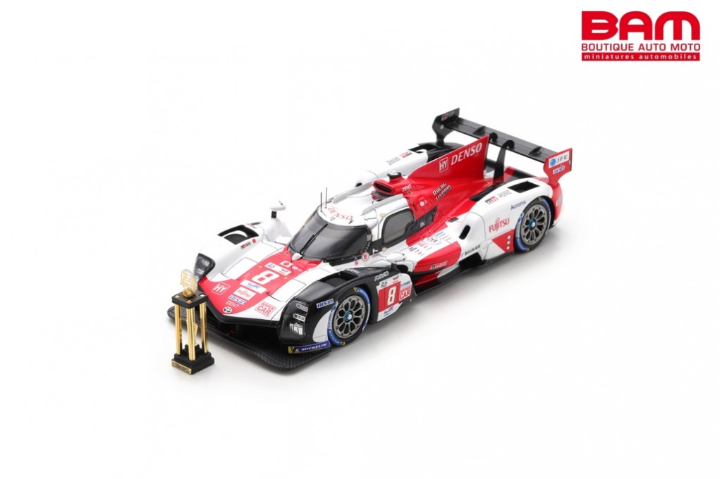 Modellino Toyota Hybrid N.8 Winner LM 2022 – Spark 1:43 (Buemi/Hirakawa/Hartley)