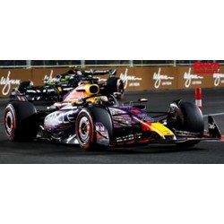 SPARK 18S972 RED BULL Racing RB19 N°1 Oracle Red Bull Racing Vainqueur GP Las Vegas 2023 Max Verstappen 1/18