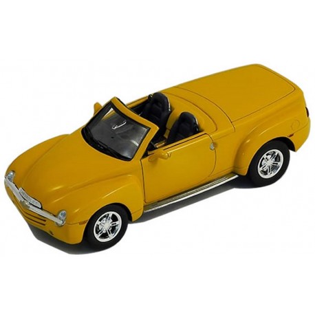 SPARK S0858 CHEVROLET SSR Ouverte 2005 jaune 2005