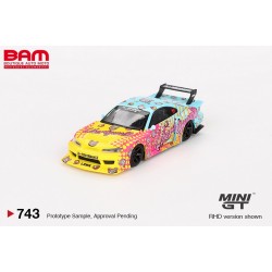 MINI GT MGT00743-R NISSAN Silvia S15 LB-Super Silhouette LB Kuma 1999 RHD (1/64)