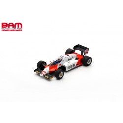 SPARK S8804 ALFA ROMEO 183T N°22 2ème GP Allemagne 1983 Andrea de Cesaris 1/43