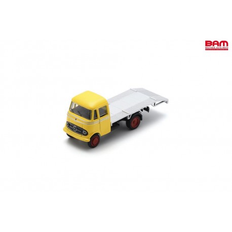 SCHUCO 452678300 MERCEDES-BENZ L319 Car transporter 1/87 