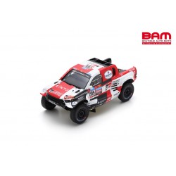SPARK S5884 TOYOTA HILUX N°205 4ème Rallye Dakar 2023 G. De Villiers - D. Murphy 1/43