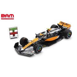 SPARK S8593 MCLAREN MCL60 N°4 McLaren 2ème GP Grande-Bretagne 2023 Lando Norris avec pit board (1/43) 