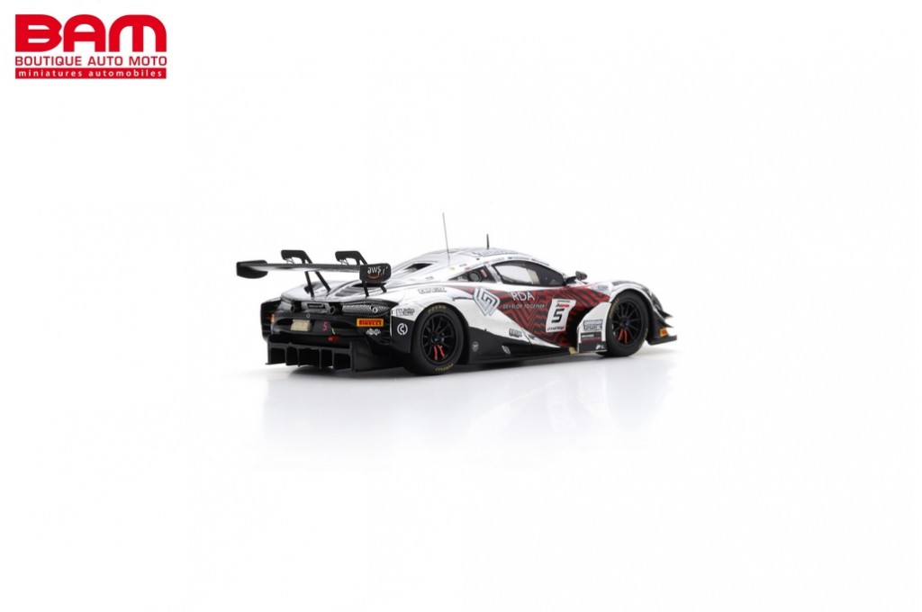 SPARK SB706 MCLAREN 720S GT3 EVO N°5 Optimum Motorsport Vainqueur