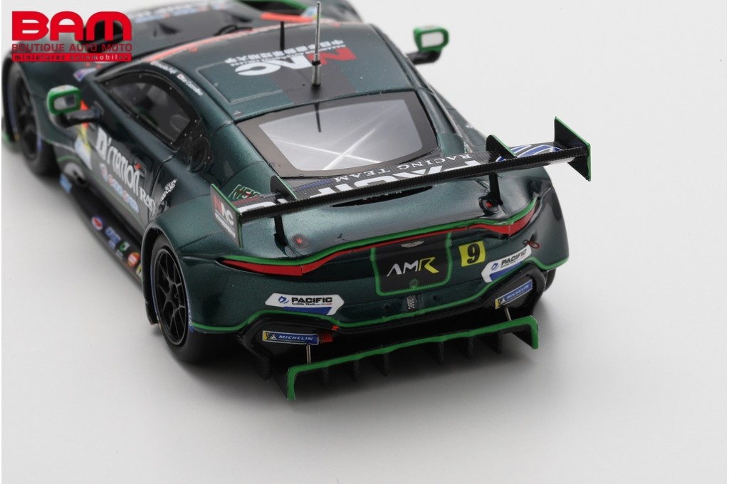 Spark SGT004 Aston Martin Pacific NAC D'Station Vantage GT3