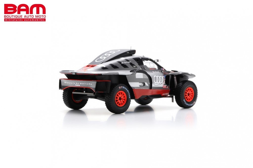 1/43 Spark Audi RS Q e-tron No.204 Dakar Rally 2023 S. Peterhansel - É. Boulanger Car Model