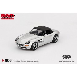 MINI GT MGT00906-007E BMW Z8 The World Is Not Enough/Le Monde Ne Suffit Pas – packaging version anglaise 1999 1/64