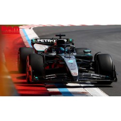 SPARK 64S081 MERCEDES-AMG W16 N°63 Mercedes-AMG PETRONAS Formula One Team Vainqueur GP Canada 2025 George Russell 1/64