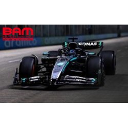 SPARK S9630 MERCEDES W16 N°63 MERCEDES-AMG PETRONAS Formula One Team Vainqueur GP Singapour 2025 George Russell 1/43