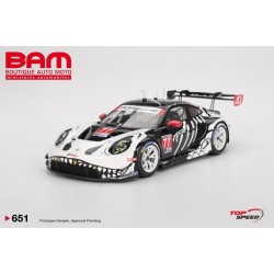 TOP SPEED TS0651 PORSCHE 911 (992) GT3 R N°77 GTD PRO AO Racing Petit Le Mans 2025 1/18