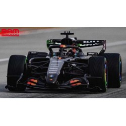 SPARK S9392 MCLAREN MCL40 N°1 McLaren Mastercard F1 Team Test circuit Barcelone 2026 Lando Norris 1/43