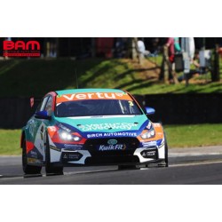 SPARK UK056 HYUNDAI i30N Fastback NÂ°3 Team Vertu - BTCC 2026 Tom Chilton (500ex.) 1/43