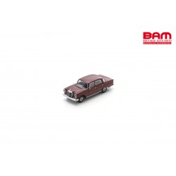 SCHUCO 64U00005 MERCEDES-BENZ 200D Fintail (1/64)