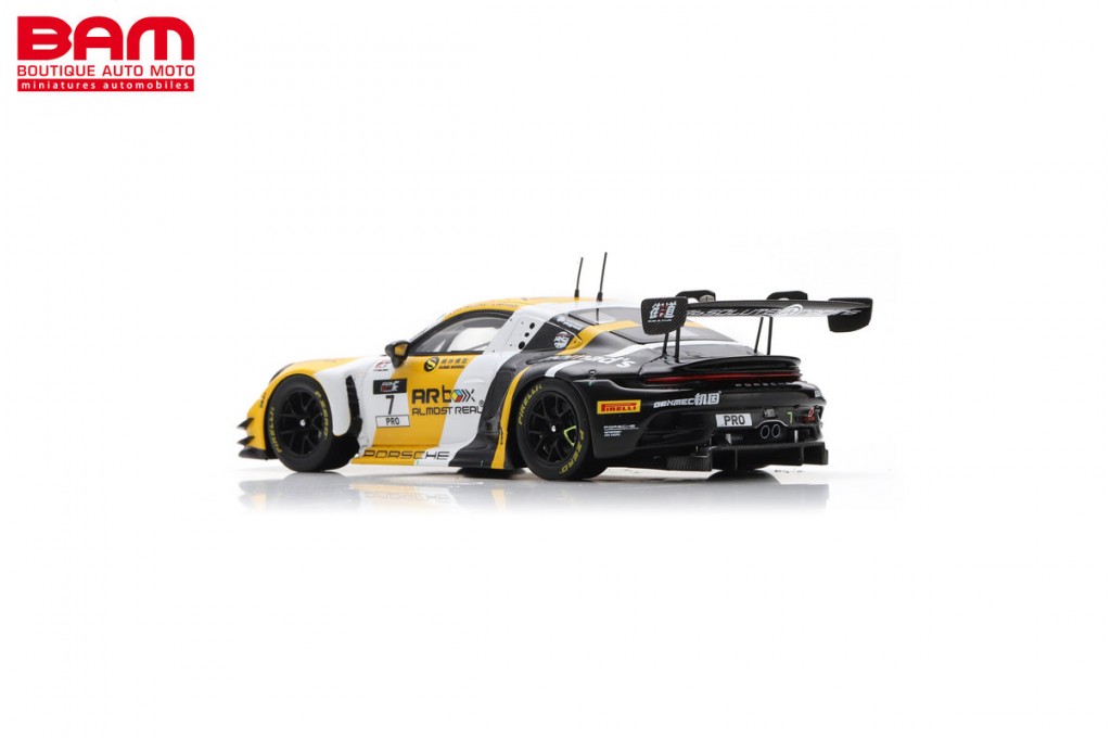 SPARK SJ185 PORSCHE 911 GT3 R (992) N°7 Absolute Racing 2ème
