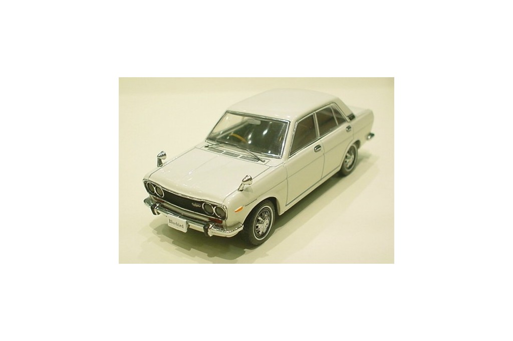 EBBRO 1/43 Nissan Bluebird - No Spark Neo Matrix - Modèle Réduit Occasion