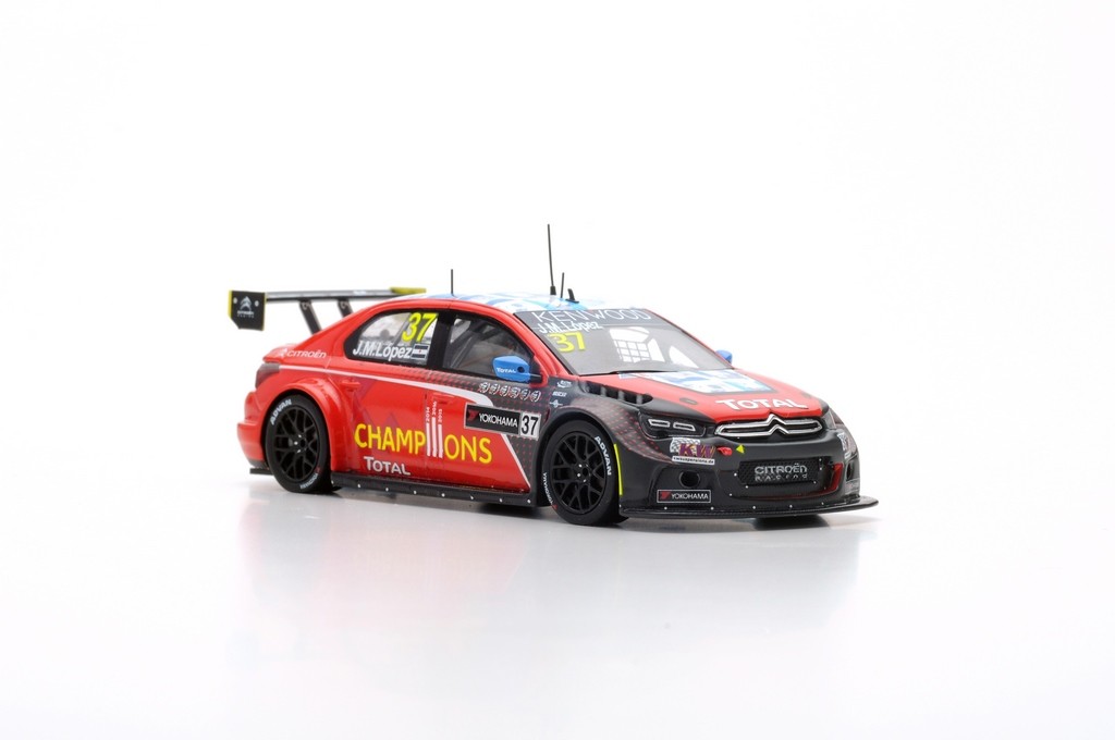 SPARK,CITROEN C-Elysée WTCC #37 3e R2 Qatar 2016 Wereldkampioen José