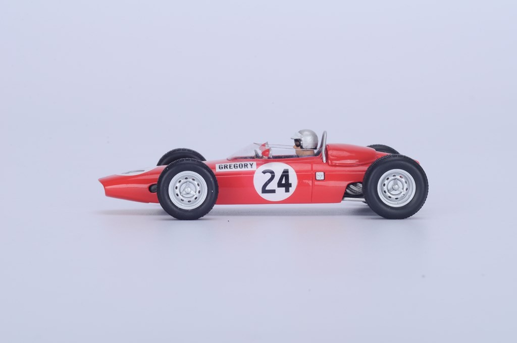 BRM P57, No.18, German GP 1964 Giancarlo Baghetti - die cast - modèle de collection - Spark S1153